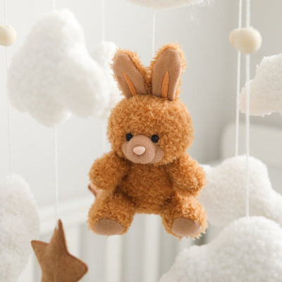 mobile-bebe-lapin-brun-design