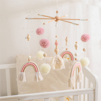 mobile-bebe-pour-lit-rose-doux