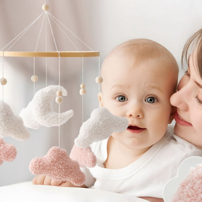 mobile-bebe-nuage-attire